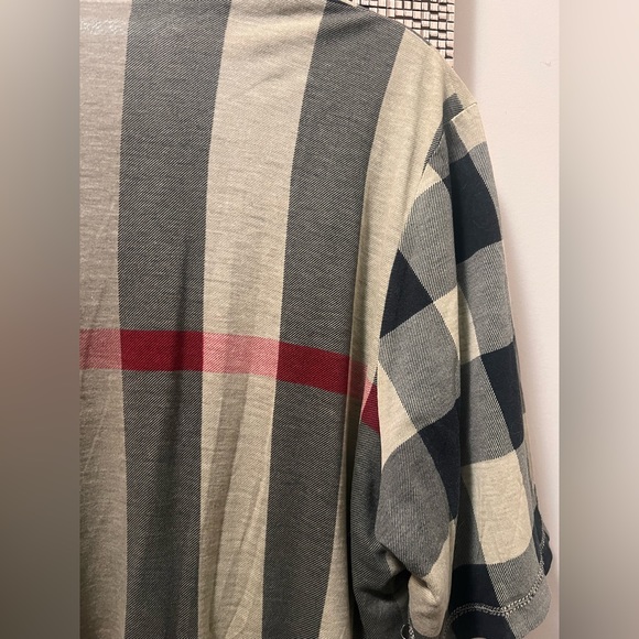Authentic Burberry Nova Check Reversible Tshirt- L/XL - Picture 12 of 14